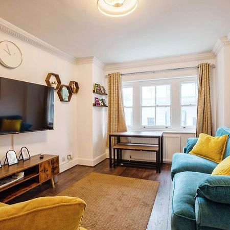 A Stunning Apartment In Paddington London Eksteriør billede